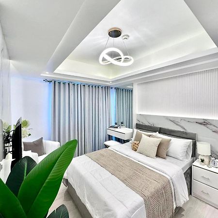 Azure North Amirah'S Place Pampanga Esterno foto